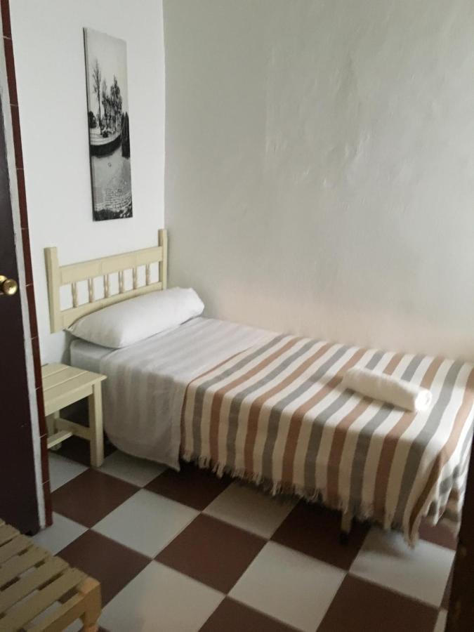 Pension Lisdos Sevilla Exteriér fotografie