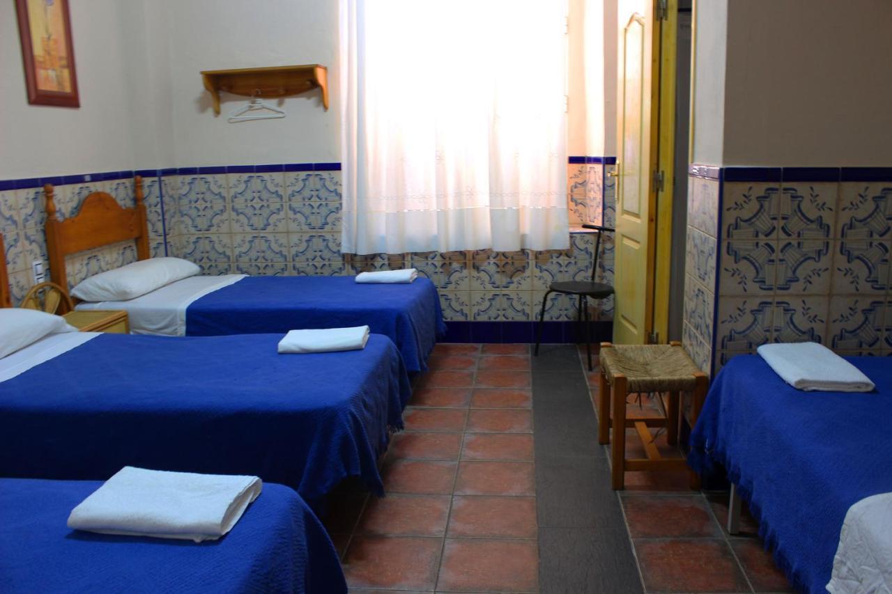 Pension Lisdos Sevilla Exteriér fotografie