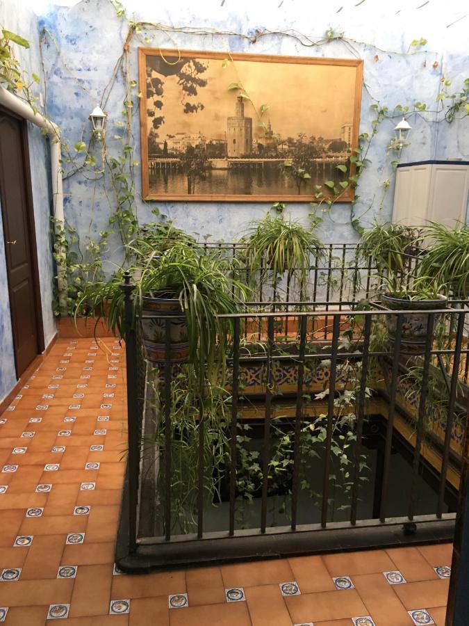 Pension Lisdos Sevilla Exteriér fotografie