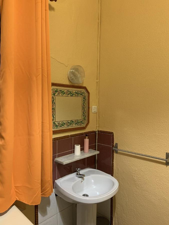 Pension Lisdos Sevilla Exteriér fotografie