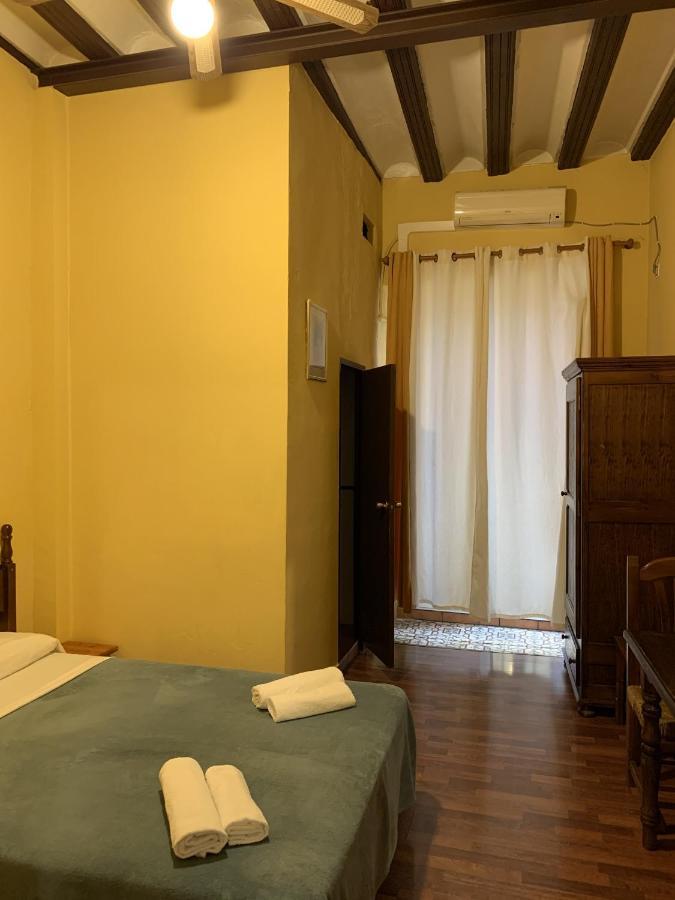 Pension Lisdos Sevilla Exteriér fotografie