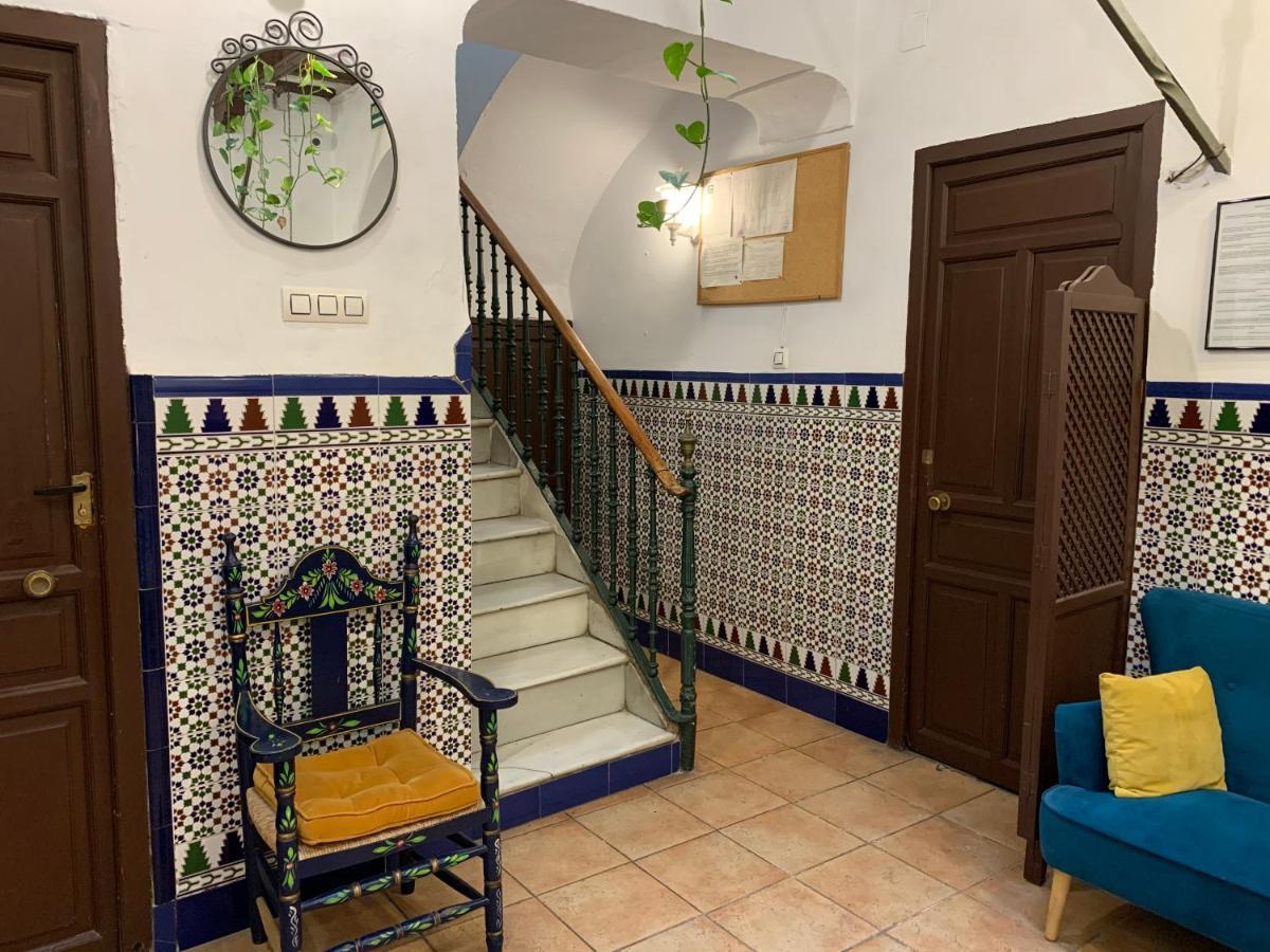 Pension Lisdos Sevilla Exteriér fotografie